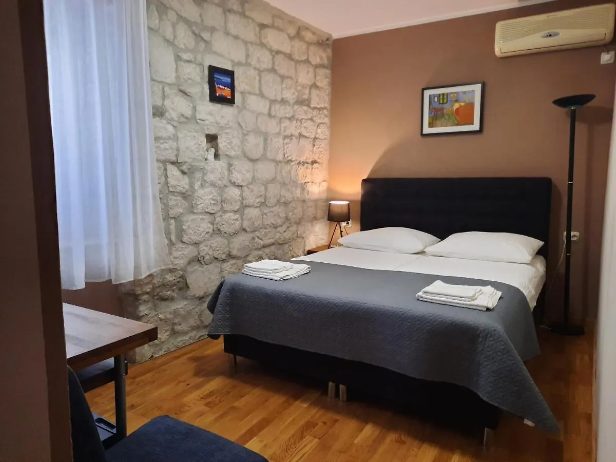 Carol Rooms Trogir 3*,  Croatia
