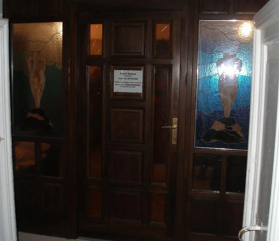 Carol Rooms Trogir 3*,