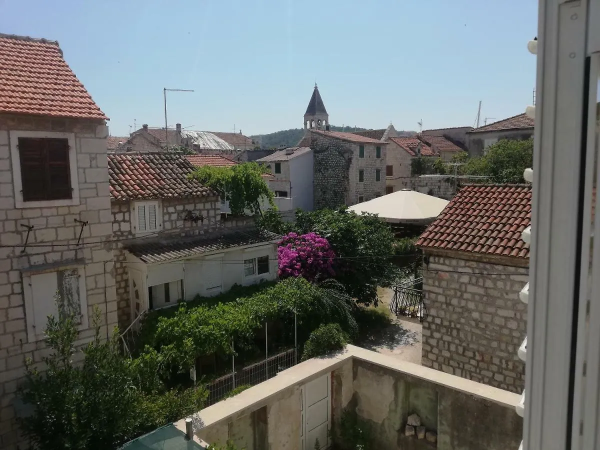 Guest house Carol Rooms Trogir